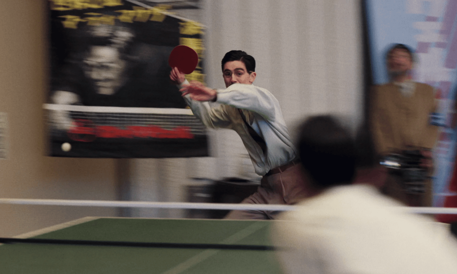 Foto van Marty supreme film voor review op jongerenmagazine van Dwaalzin, KETTER